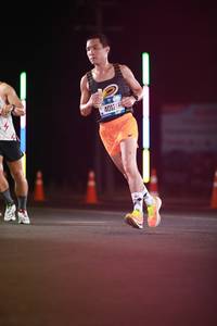 BIB: 40120
                            <button type="button" onclick="openModal(21245030)" class="btn btn-primary btn-sm float-right btn-popup" data-toggle="modal" data-target=".modal-high-quality">
                        <i class="fas fa-shopping-cart"></i> Add to Cart
                    </button>
                                            <button type="button" onclick="isThisMe(21245030, true)" class="btn btn-success btn-sm float-right btn-popup btn-isme hidden" data-toggle="tooltip" data-placement="bottom" title="นี่คือรูปของคุณใช่ไหม คลิกที่นี่เพื่อเอาเข้าอัลบั้ม">
                        <i class="fas fa-plus"></i> Add to album
                    </button>
                    <button type="button" onclick="isThisMe(21245030, false)" class="btn btn-warning btn-sm float-right btn-popup btn-isnotme hidden">
                        <i class="fas fa-ban"></i> Remove from album
                    </button>